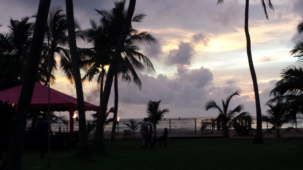 Ceylonica Beach Hotel Negombo Eksteriør billede